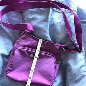Small Baggallini Purse Orchid Purple